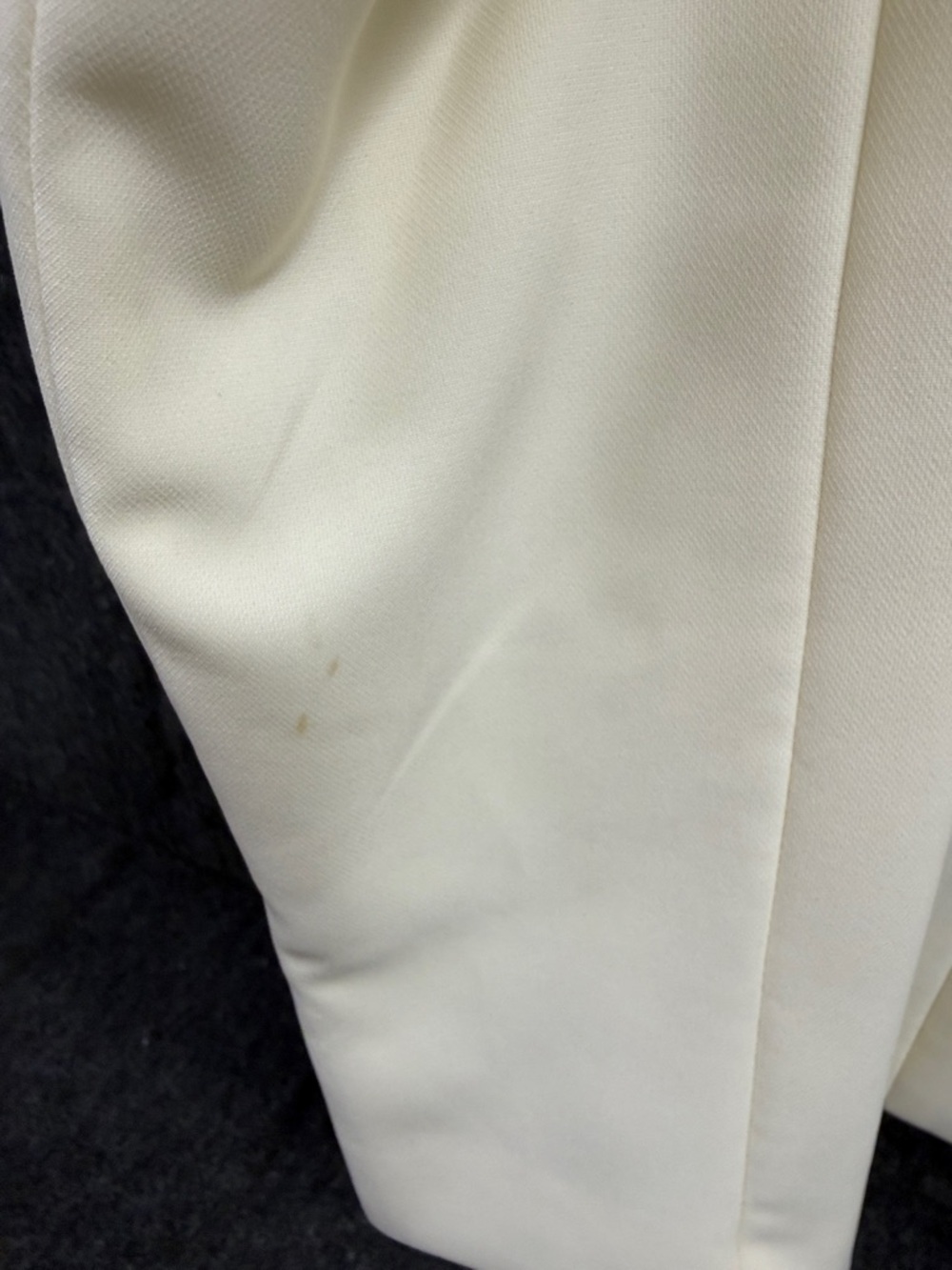 Donna Karan Ivory Single-Breasted Tailored Blazer - Picture 5 of 10